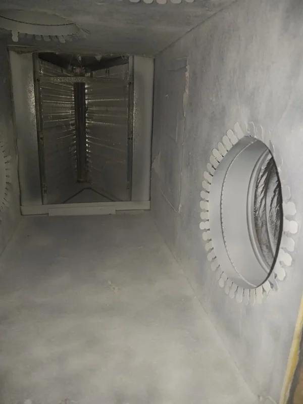 Green Air Duct Club team providing Air duct cleaning service in Sandy Oaks